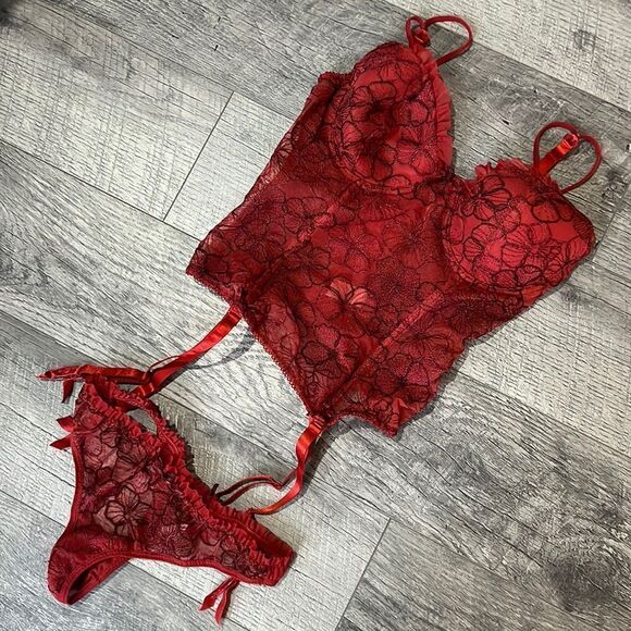 Donna Loren sexy set bra pants lace floral red Sz small 34C - Picture 1 of 8